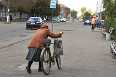 Российские военнослужащие эвакуировали жителей Волчанска