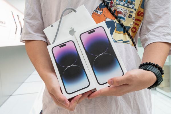 «ДамПродам»: до 65% вторичного рынка смартфонов занимают iPhone 13 и 14 Pro Max